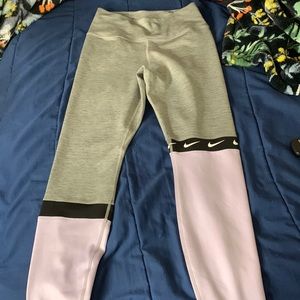 Nike leggings